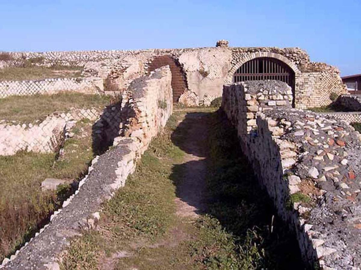 Roma Alla Villa Di Pompeo لاديسْبولِ المظهر الخارجي الصورة